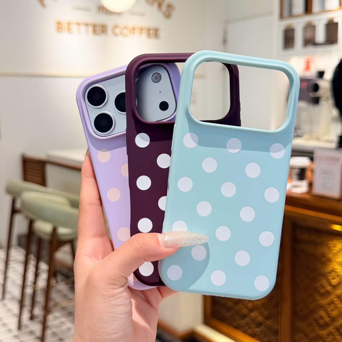 iPhone 18 Pro Max、17 Pro対応、ドット - Liquid Silicone Magnetic Phone Case のレビューと価格